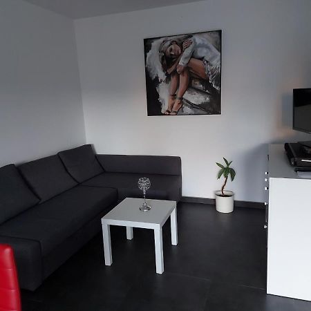 Several Different Rooms, Newly Furnished, In A New House In Vichten Extérieur photo