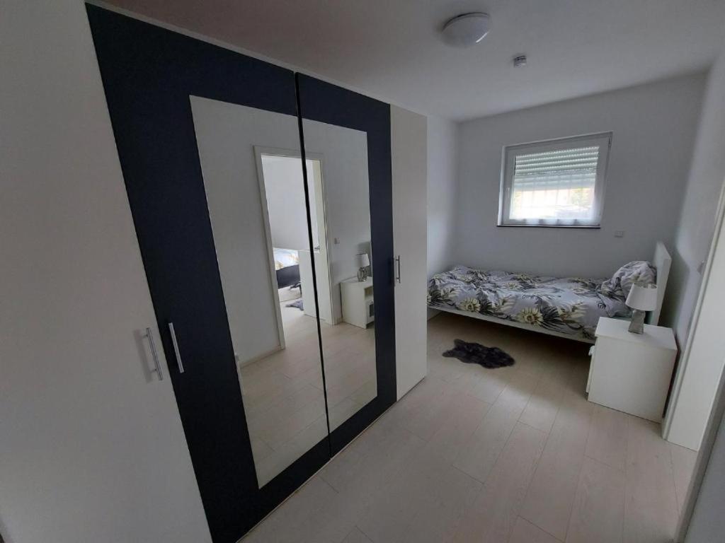 Several Different Rooms, Newly Furnished, In A New House In Vichten Extérieur photo